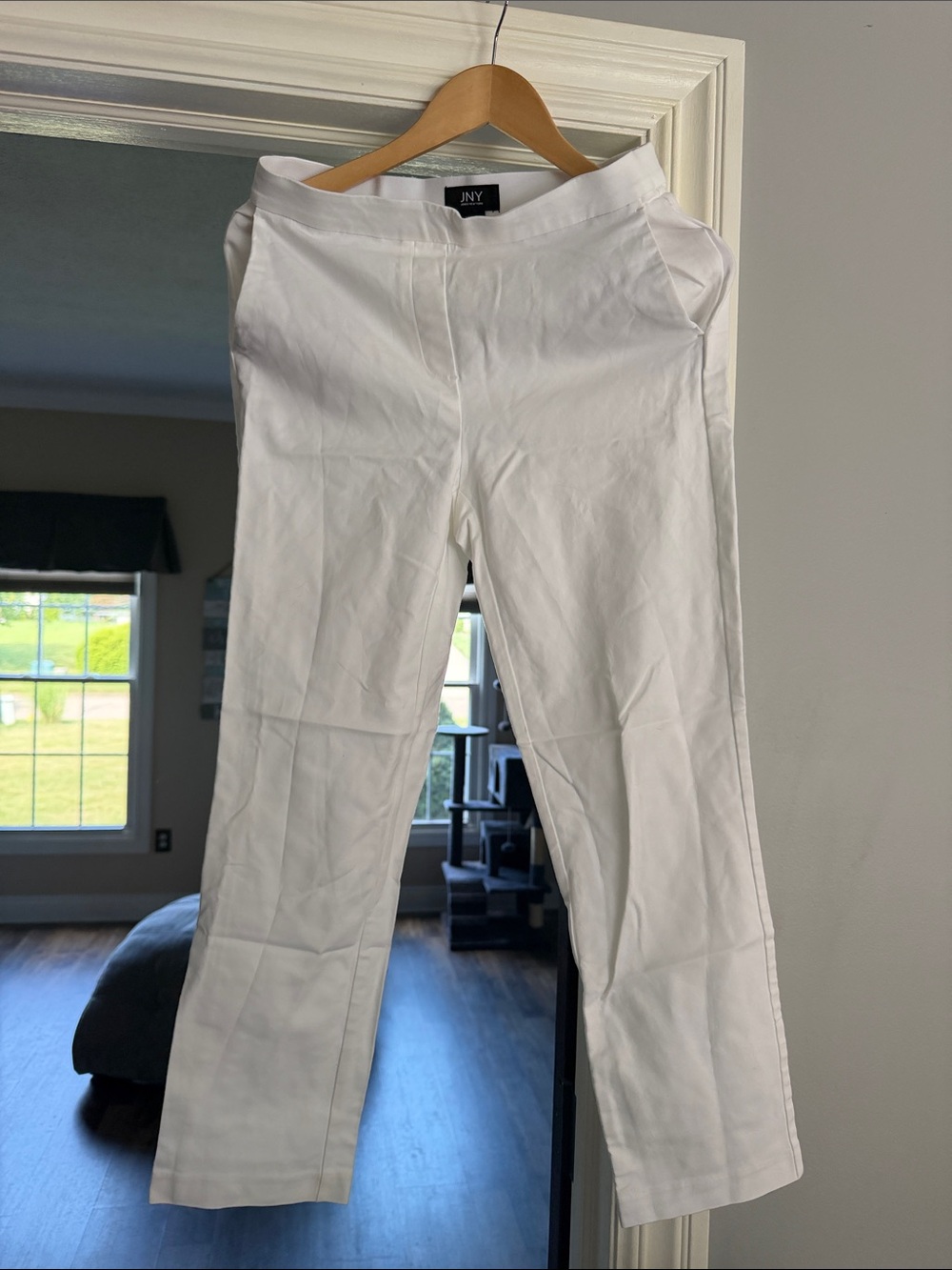 Jones New York White Cropped Straight-Leg Women's Pants